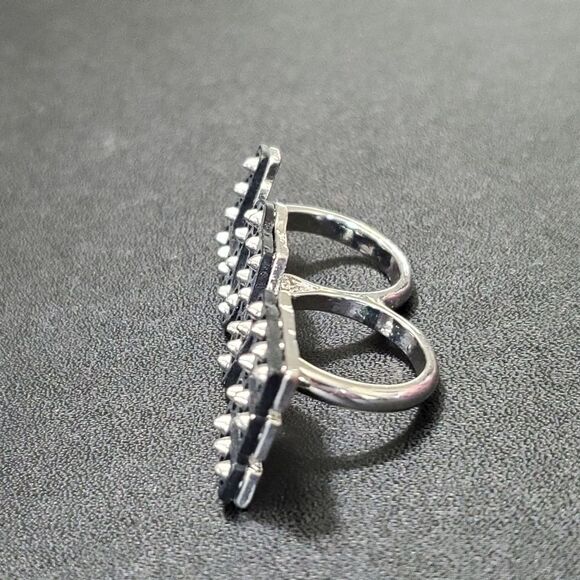 Silver tone and black double finger love ring - Picture 5 of 11